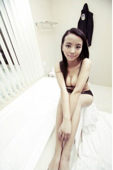 ��Ůģ���Ա����� �����������쵼��ͼ��