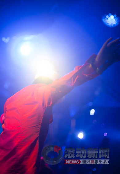 ϸ����ҹ������Щ�Ȼ������������ǣ�ͼ��